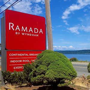 Ramada By Wyndham Campbell River Exterior photo