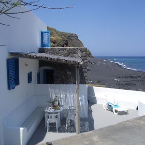 Ca Marina Villa Stromboli Room photo