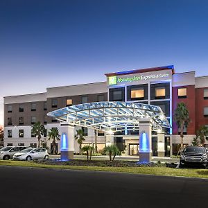 Holiday Inn Express & Suites Lakeland South, An Ihg Hotel Exterior photo