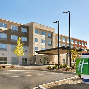 Holiday Inn Express & Suites Salisbury, An Ihg Hotel Exterior photo