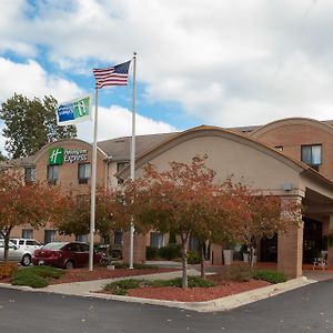 Holiday Inn Express Hotel & Suites Canton, An Ihg Hotel Exterior photo