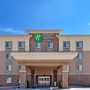 Holiday Inn Express & Suites North Topeka Exterior photo