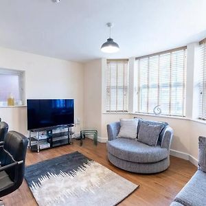 2Br Apartment In Central Beeston With Parking Nottingham Exterior photo