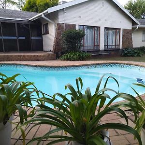 Nzima Bnb Bed & Breakfast Estcourt Exterior photo