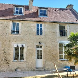 La Chambre Des Remparts Bed & Breakfast Falaise  Exterior photo