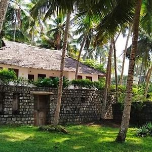 Karikkathi Ayurveda Beach House Thiruvananthapuram Exterior photo