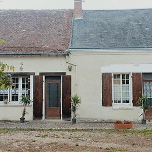 La Maison De Grand Mere Bed & Breakfast Nouans-les-Fontaines Exterior photo