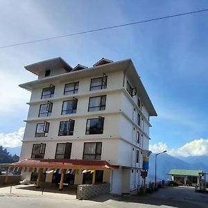 Sumi Pelling Hotel Exterior photo