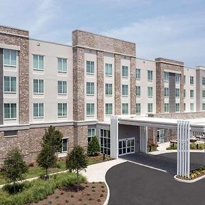 Hilton Garden Inn Pensacola Downtown Exterior photo