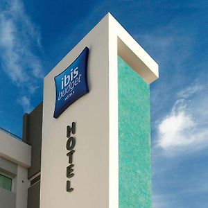 Ibis Budget Lyon Caluire Cite Internationale Hotel Exterior photo