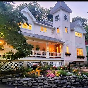 Inn At Rose Hall Eureka Springs Exterior photo