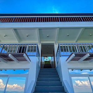 Villa Lorenzo @ Caliraya Heights Resorts Calamba  Exterior photo