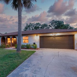 Heated Pool, Game Room & 4Bdrm - Bay Bungalow Palm Bay Exterior photo