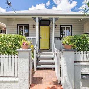 Fernberg Cottage - Sunny Queenslander Charm Brisbane Exterior photo