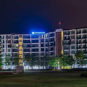 Wyndham Royal Lee Phuket Hotel Exterior photo