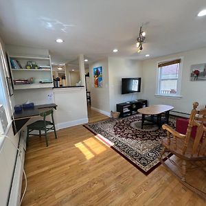 Bright & Spacious 1 Br- King Bed & Private Yard Apartment Providence Exterior photo