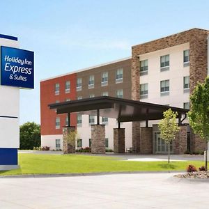 Holiday Inn Express & Suites Prince Albert - South, An Ihg Hotel Exterior photo