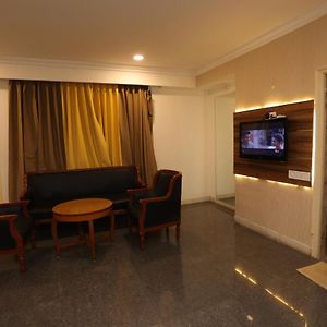 Dfront Golden Palace Namakkal Exterior photo