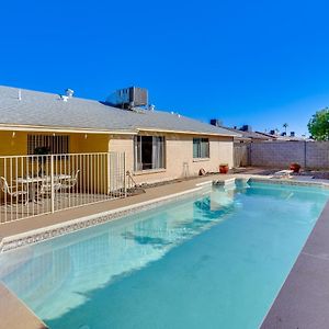 Glendale Oasis With Private Pool, Patio And Fireplace! Villa Phoenix Exterior photo