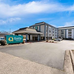 Quality Inn & Suites North Little Rock Exterior photo