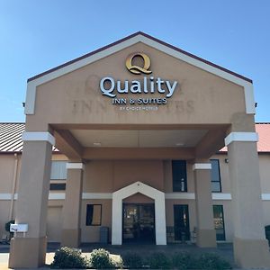 Quality Inn & Suites Pine Bluff Ar Exterior photo