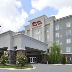 Hampton Inn & Suites Greensboro/Coliseum Area Exterior photo