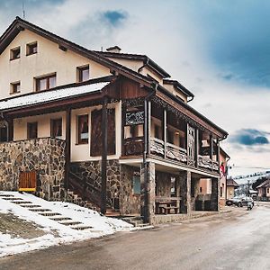 U Gorala Hotel Lesnica Exterior photo