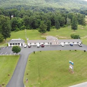 Fox Mountain Inn Max Meadows Exterior photo