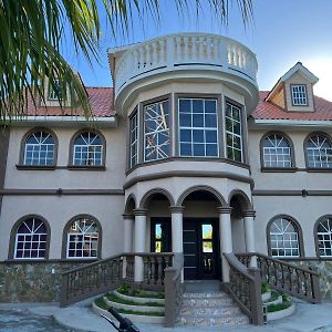 Sunset Bay House Bed & Breakfast Six Huts Exterior photo