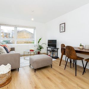 Central 2Br Flat, 4Min From Wandsworth Town St Apartment London Exterior photo