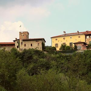 Castello Di Strambinello Bed & Breakfast Exterior photo