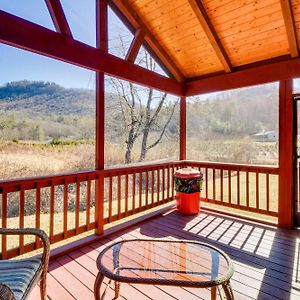 Cozy Dillard Cabin With Mountain Views And Pool Access Villa Exterior photo