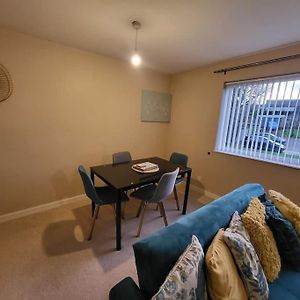 Lovely Apartment With Free Parking & Wi-Fi Birmingham Exterior photo