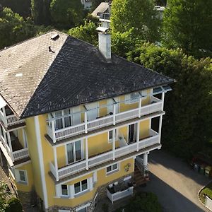 Gaestehaus Gertrude Hotel Velden am Wörthersee Exterior photo