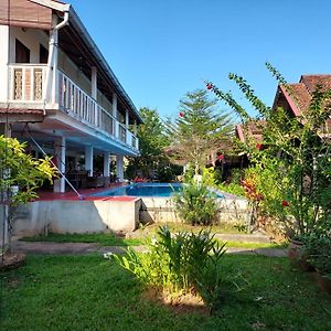 Tanabendang Banglos Hotel Pantai Cenang  Exterior photo