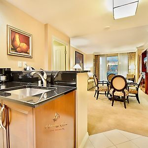 Amalz 2 Bedroom 3 Bathroom Balcony Suite At Mgm Signature ! Las Vegas Exterior photo