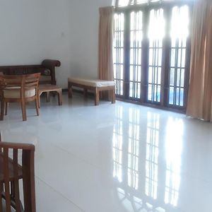 Villa 61 - Capital Of Sri Lanka Nugegoda Exterior photo