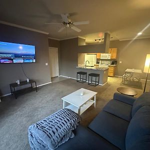 Cozy Condo In Gated Community With Pool By Phx Airport, Tempe, And Old Town Phoenix Exterior photo