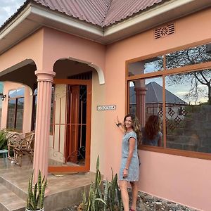 Zimbe Host Arusha Bed & Breakfast Exterior photo