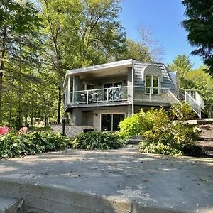 Waterfront Cottage In Muskoka Severn Exterior photo