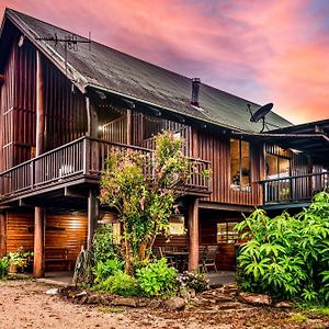 Treetops Sanctuary - Luxury Treehouse Pole Home Jaggan Exterior photo