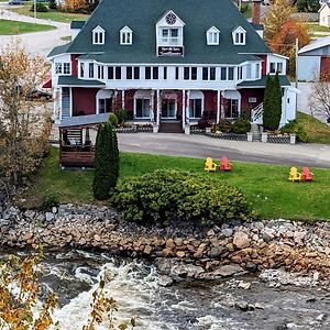 La Gentilhommiere Motel Et Suite A Vue Sur Mer Saint-Siméon Exterior photo