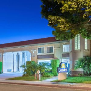 Days Inn By Wyndham Near City Of Hope Duarte Exterior photo