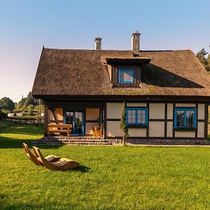 Kaszuby, Dom Kaszubski Nad Jeziorem Danielowa Dolina Villa Szymbark  Exterior photo