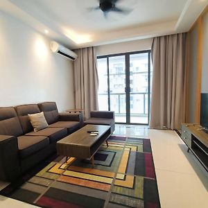 R&F Princess Cove Premium Home Stay 3Bed 2Bath Johor Bahru Exterior photo