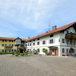 Hotel Neuwirt Sauerlach Exterior photo