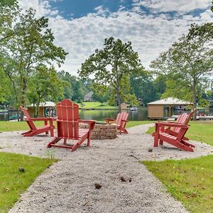 Spacious Lake Sinclair Vacation Rental With Dock! Resseaus Crossroads Exterior photo