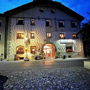 Chasa De Capol - Historische Gaststaette & Weinkellerei Hotel Santa Maria Val Müstair Exterior photo