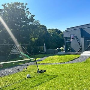 Killarney Modern Family Cottage Exterior photo