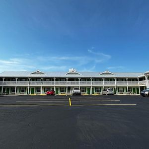 Key West Inn - Chatsworth Exterior photo